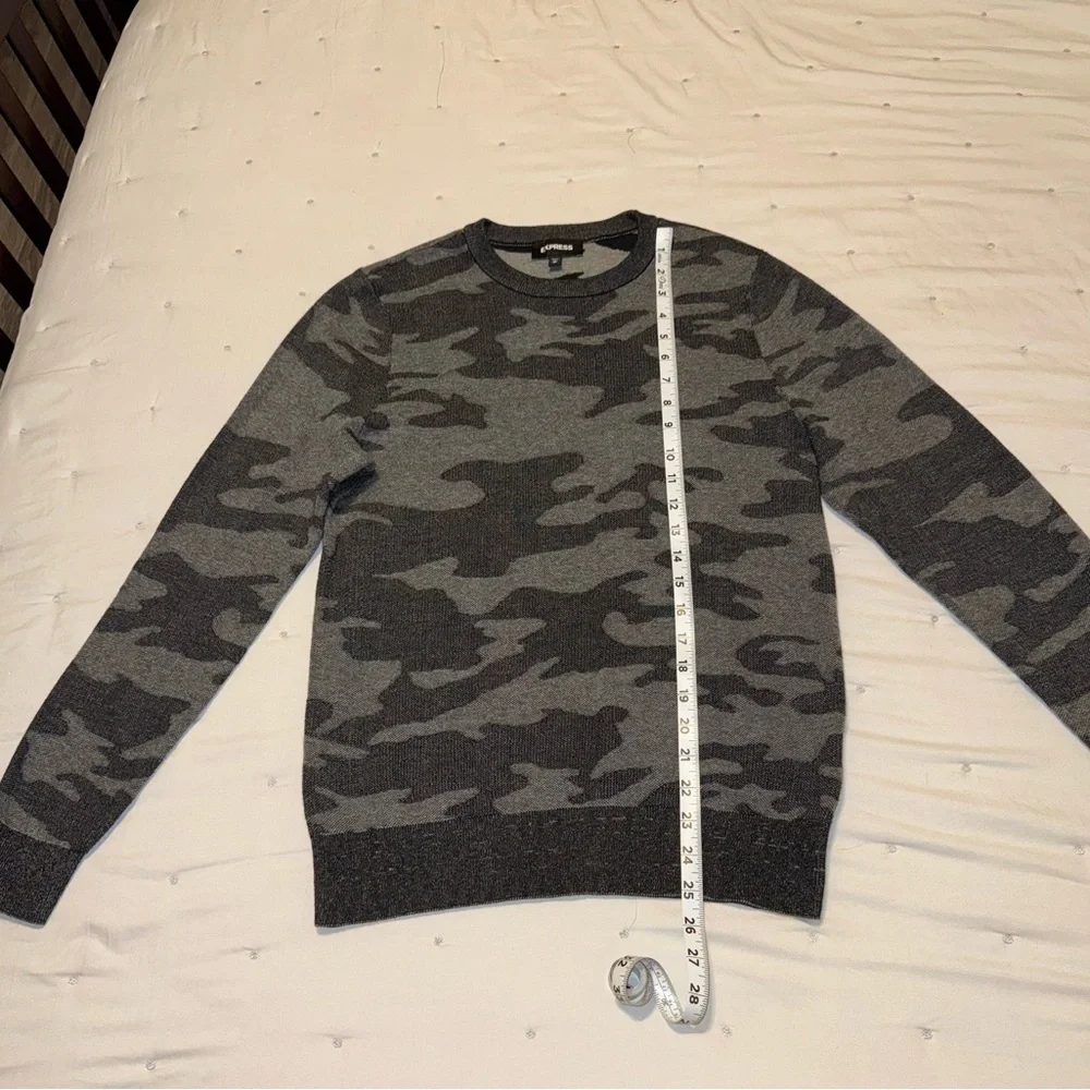 Express Men's Camouflage Sweater - Gray - Picture 6 of 7